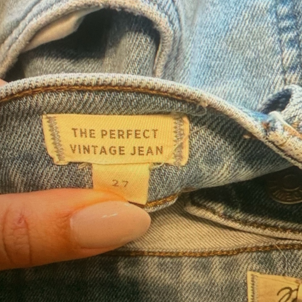 Madewell Frayed Hem Light Blue Jeans - Picture 4 of 4